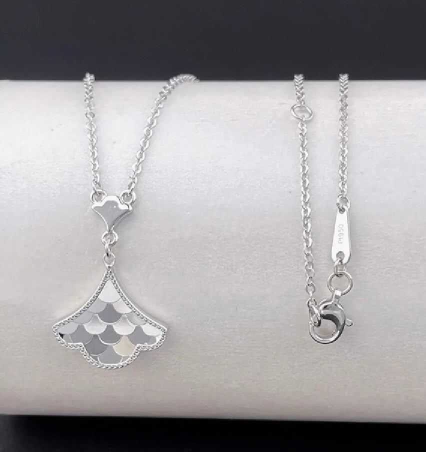 Fish Scale Skirt Necklace