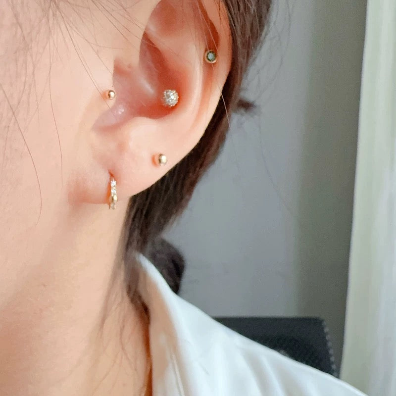 Cluster Dome Huggie Hoops