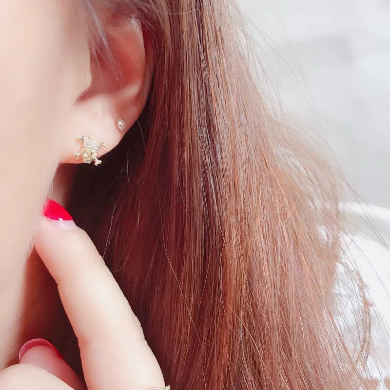 Crystal Pirate Skull Stud Earrings
