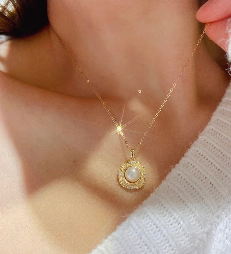 Saturn Pearl Dish Charm Pendant