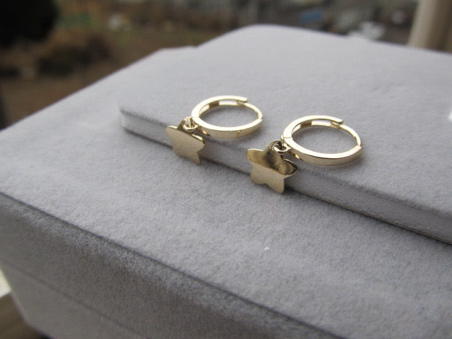 Hanging Flower Star Huggie Hoops