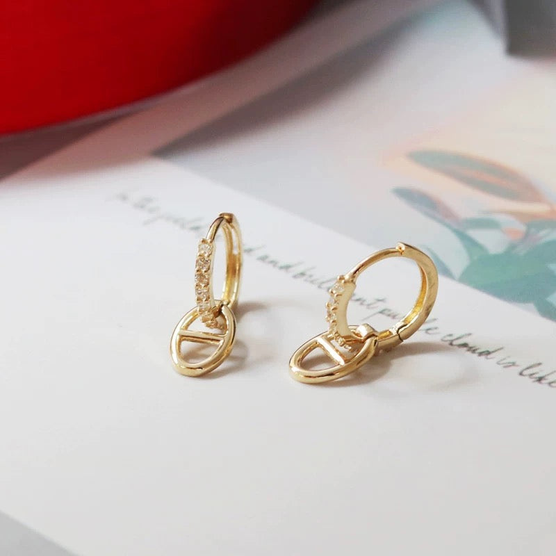 Detachable Marine Link Paved Huggie Hoops