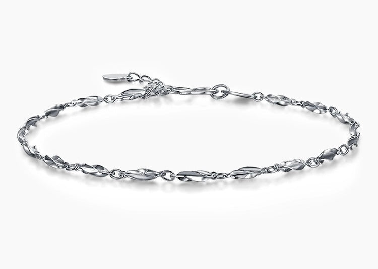 Leaf Patterned Chain Bracelet