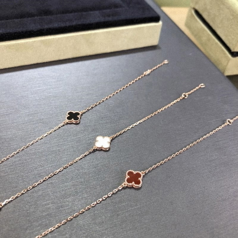 Beaded Agate Clover Bracelet