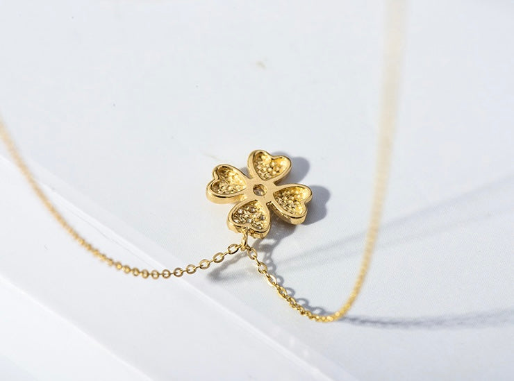 Clover Daisy Charm Necklace