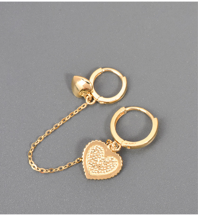 One Piece Loving Hearts Connecting Huggie Hoops