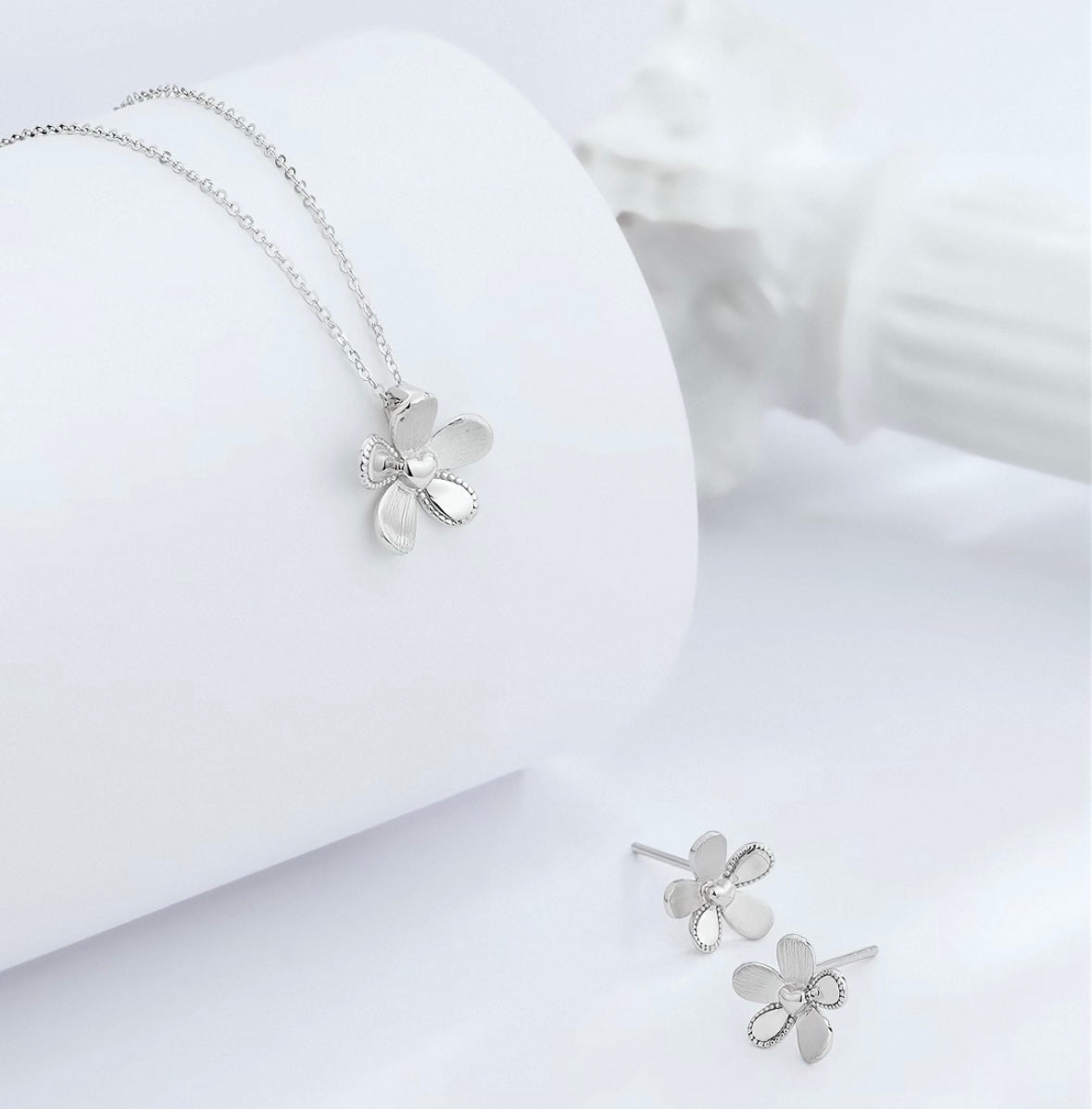 Brushed Love Heart Flower Necklace