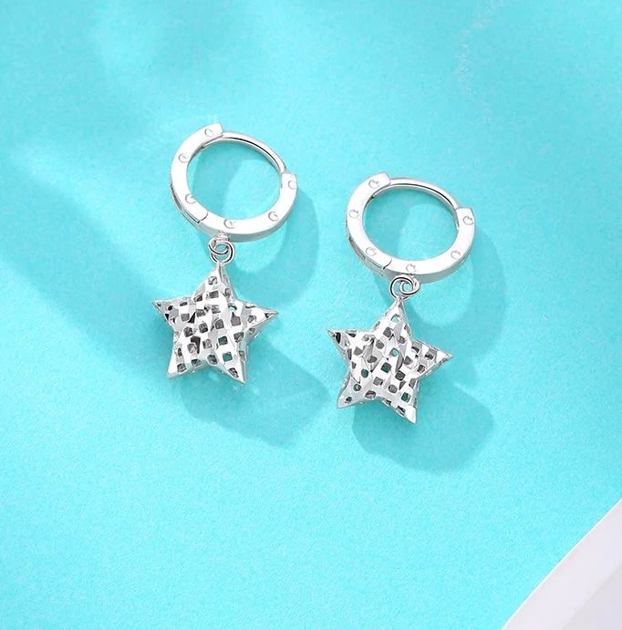 Hanging Netted Star Drop Huggie Hoops