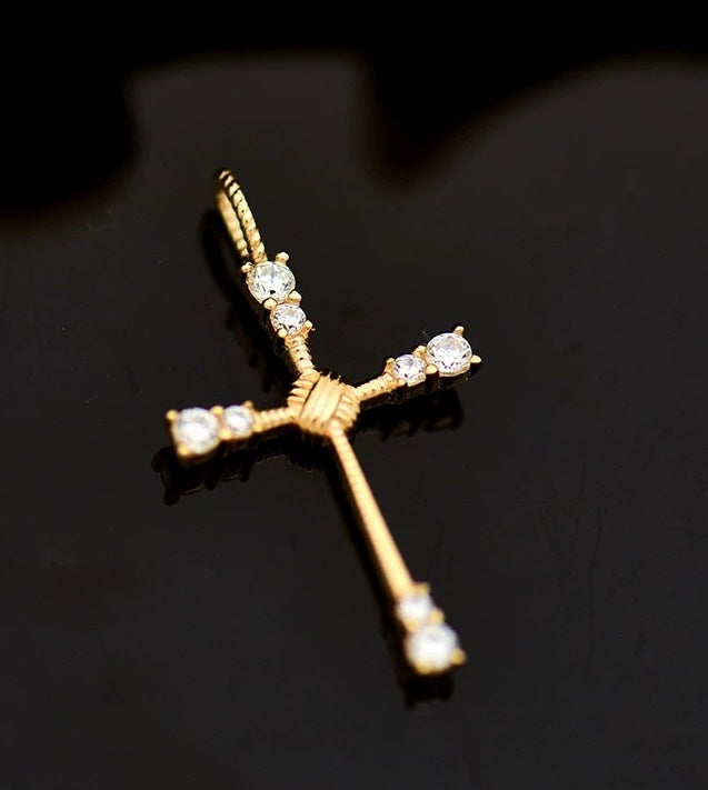 Ribbed Solitaire Cross Charm Pendant