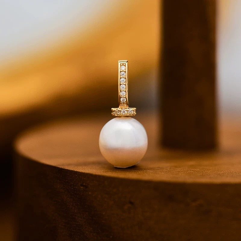 Top Hat Bail Pearl Charm Pendant