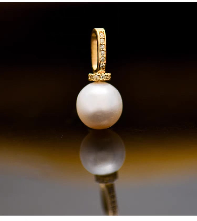 Top Hat Bail Pearl Charm Pendant