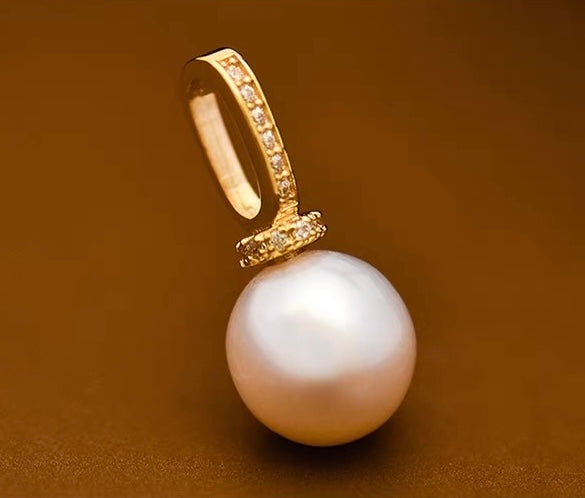 Top Hat Bail Pearl Charm Pendant