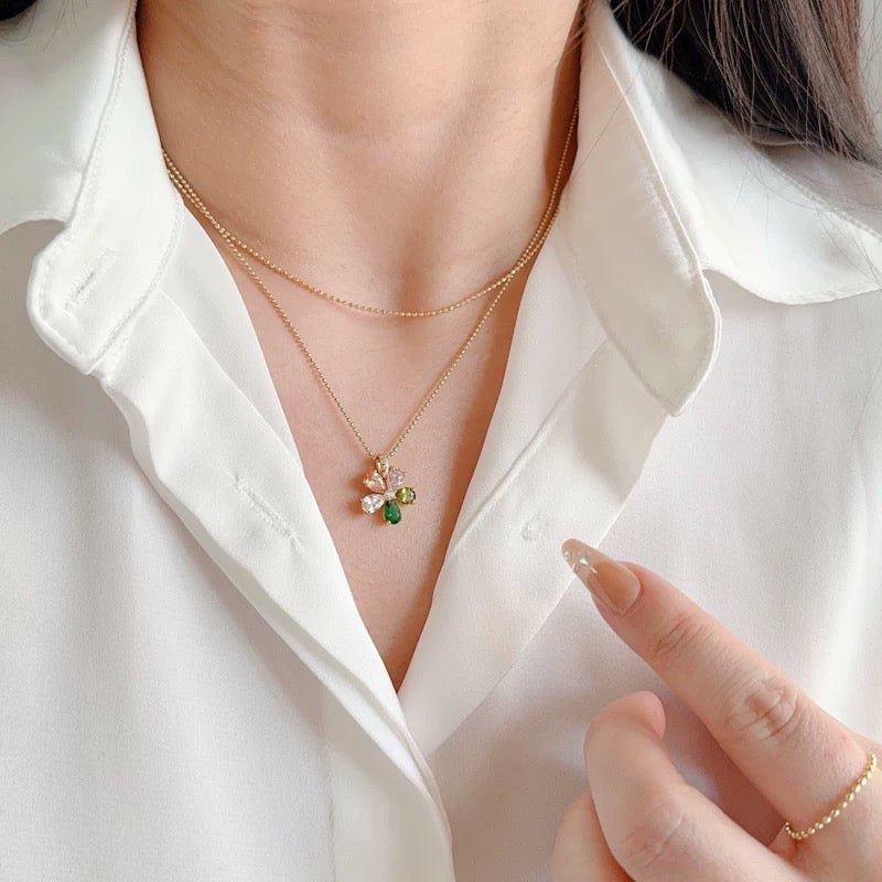 Splendid Colourful Flower Charm Necklace