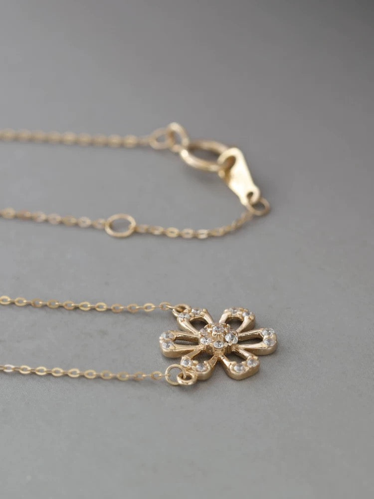 Ferris Flower Wheel Necklace