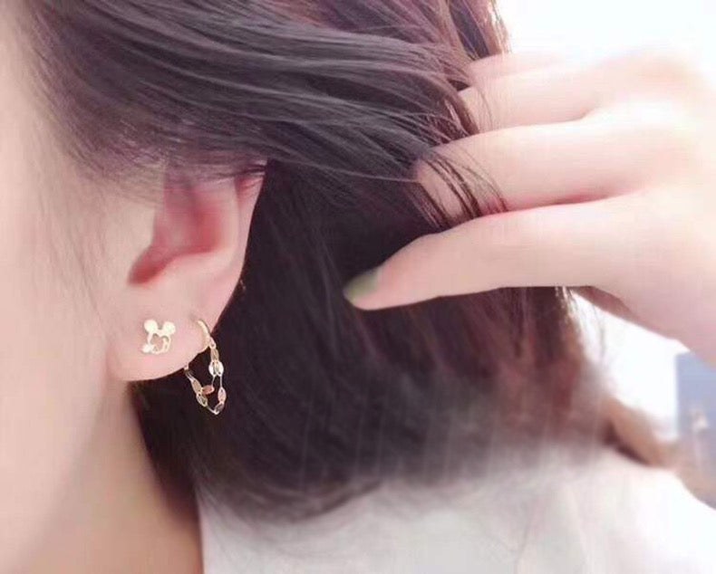 Sequin Kiss Chain Huggie Hoops