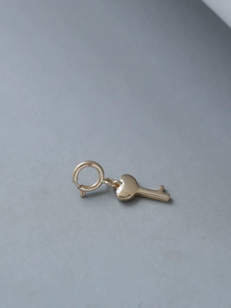 Detachable Heart Key Charm Necklace