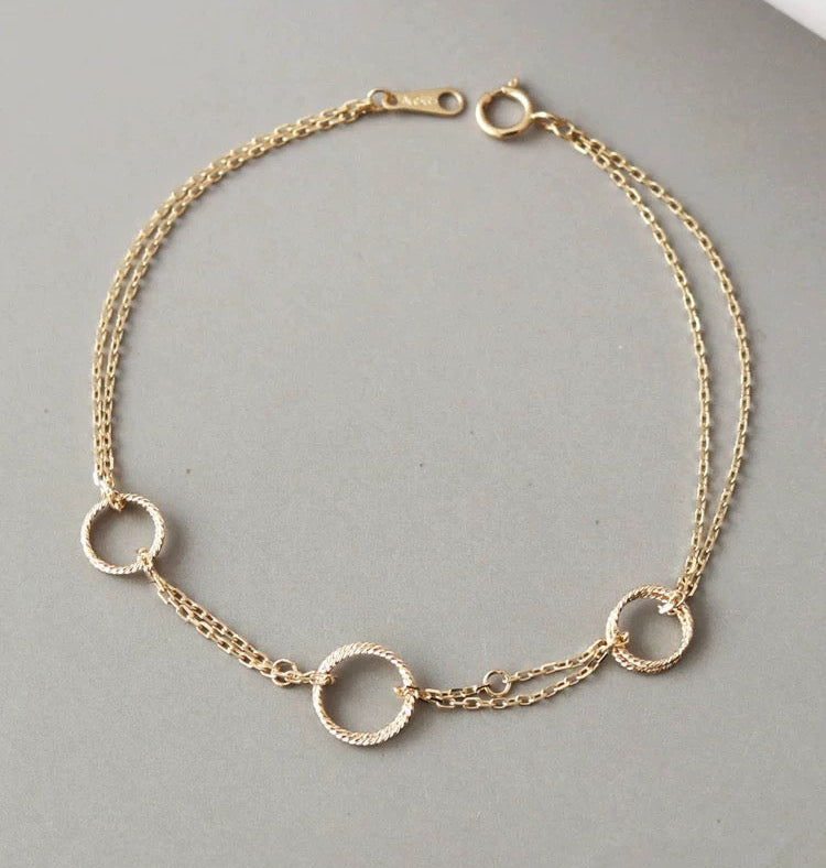 Twisted Rings Double Chain Bracelet