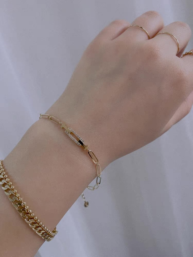 T-Bar Paperclip Chain Bracelet