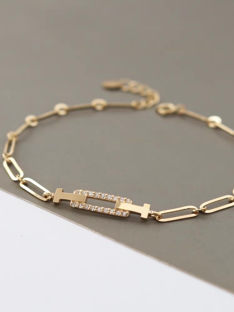T-Bar Paperclip Chain Bracelet