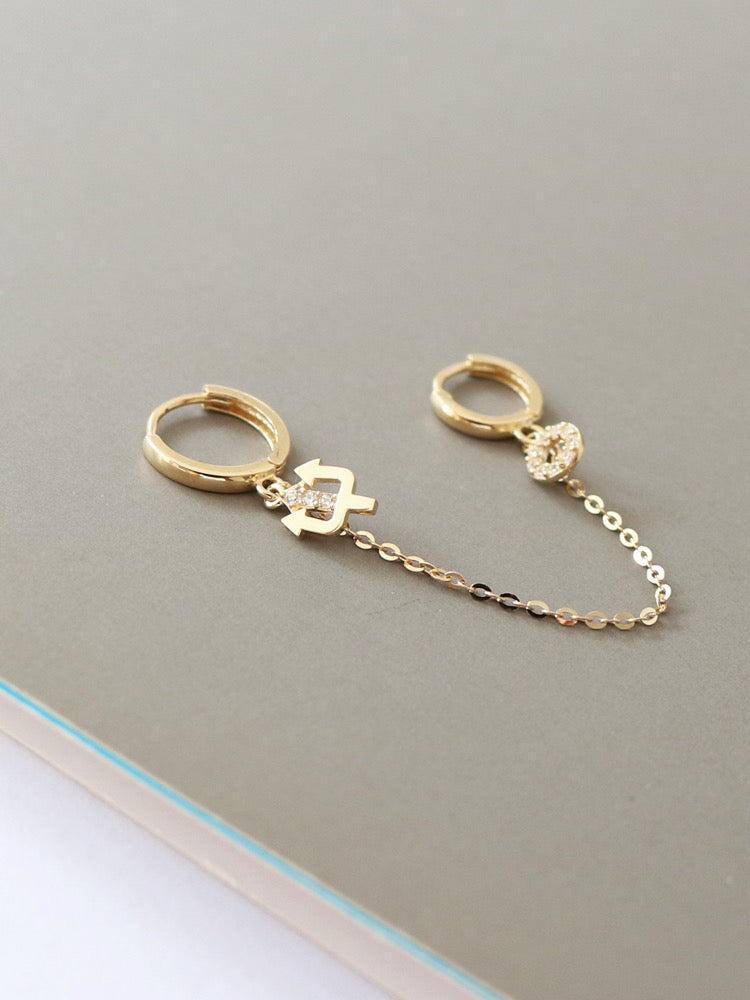 One Piece Huggie Hoops Devil Chain Earring