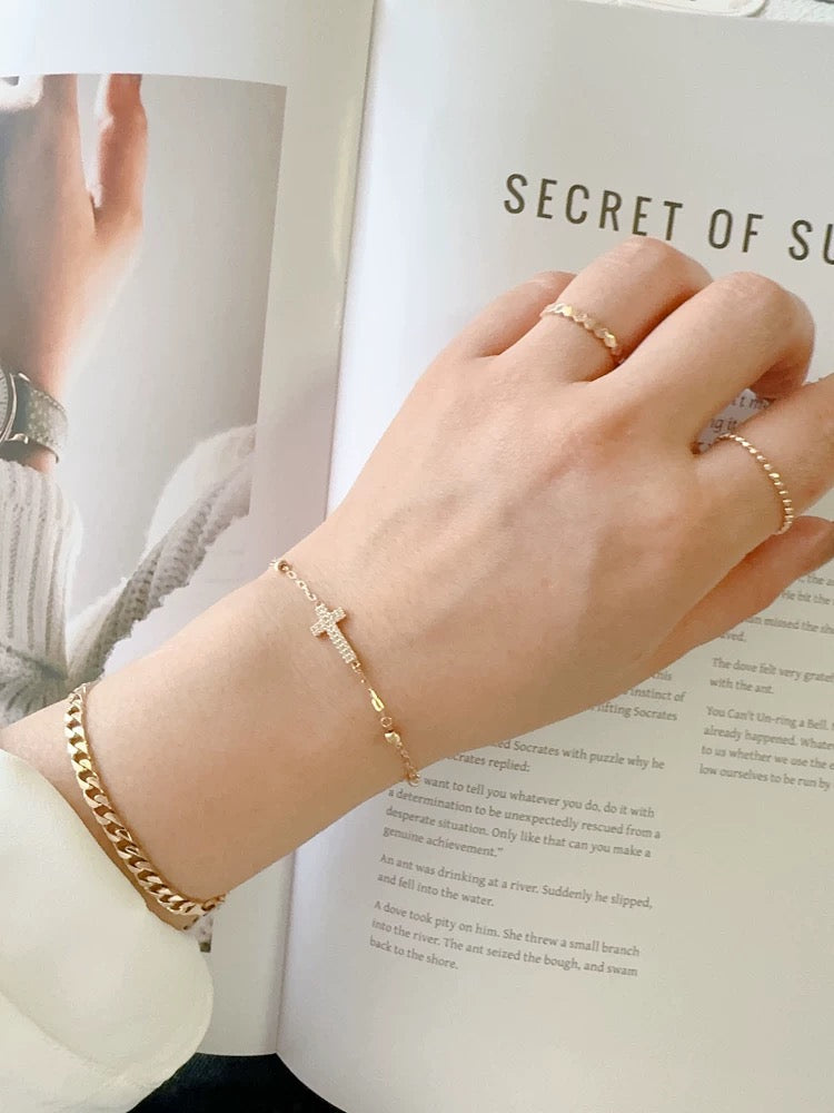 Cross & Spiralled Beads Bracelet