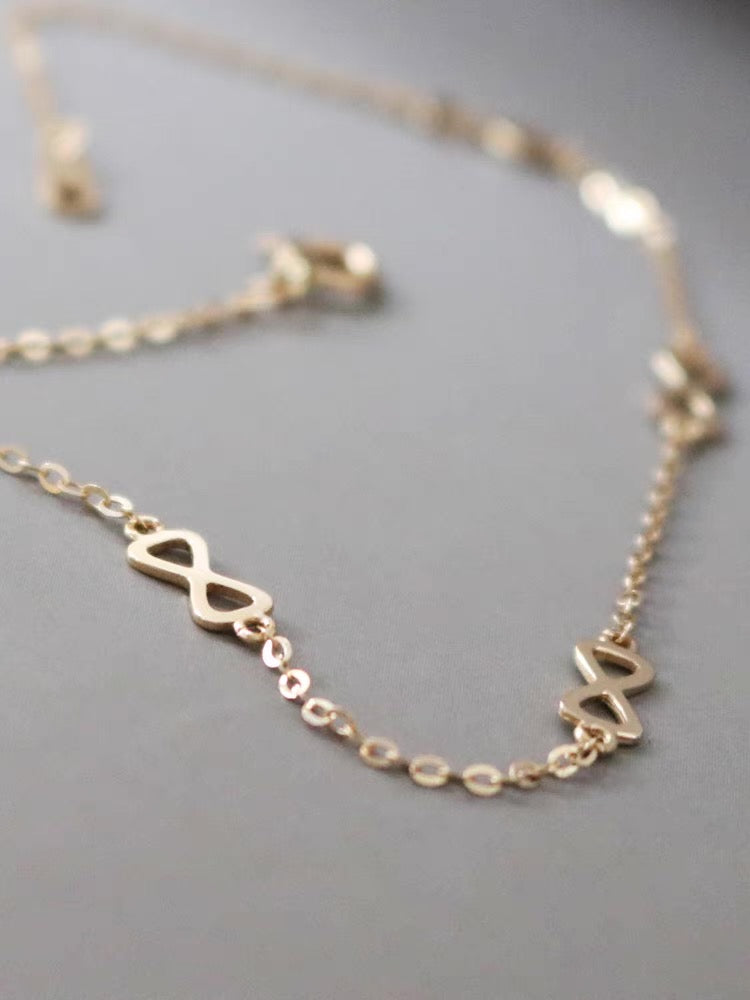 Bow Patterned Bracelet