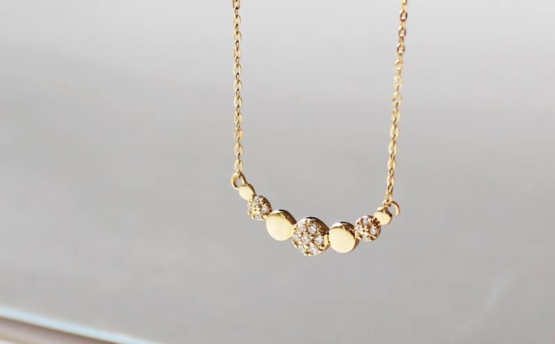 Aaliyah Bib Necklace