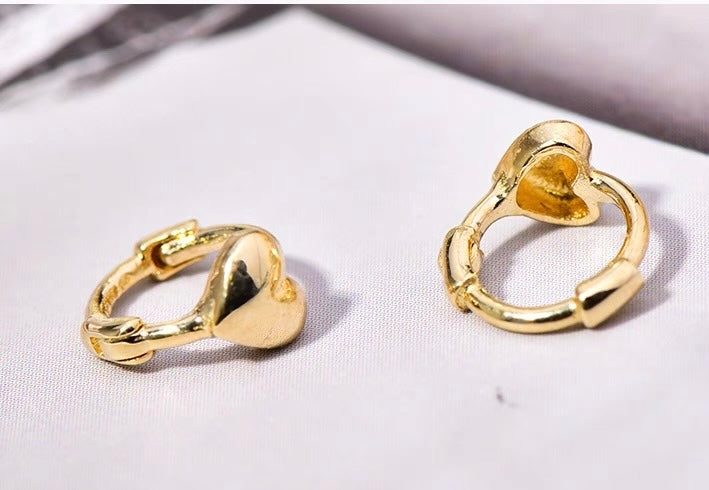 Mini Heart Puff Huggie Hoops
