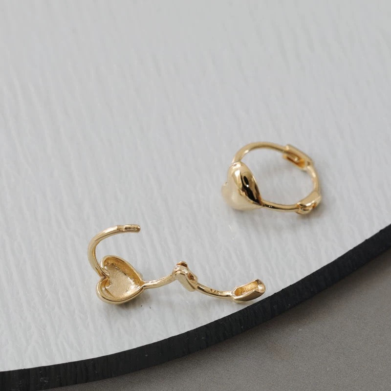 Mini Heart Puff Huggie Hoops