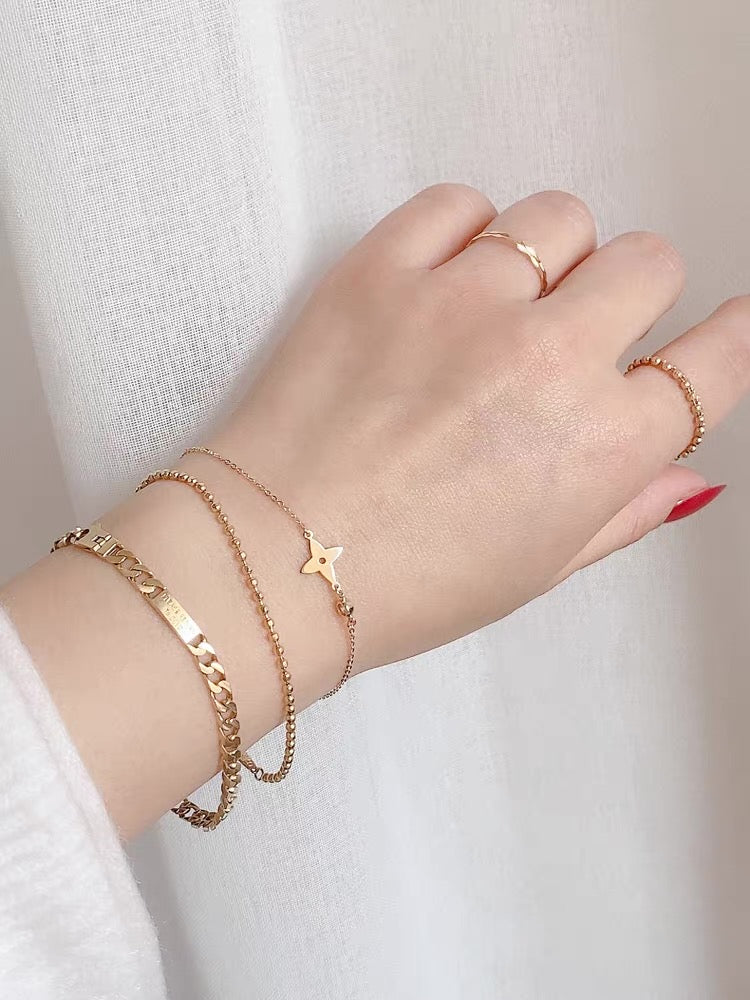 Kite Clover Bezel Bracelet