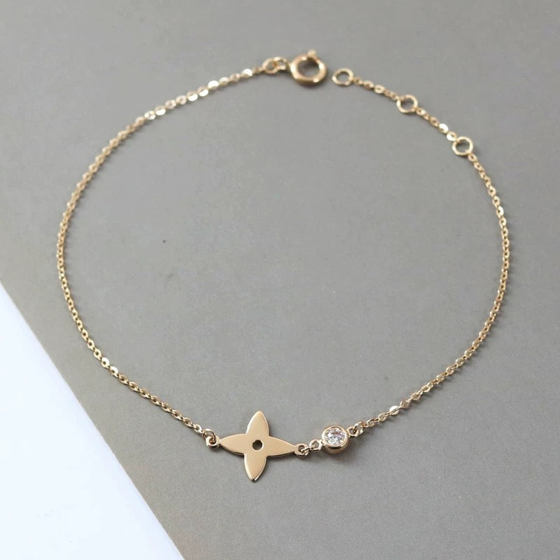 Kite Clover Bezel Bracelet