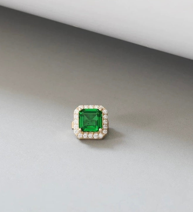 Squared Dish Broach Charm Pendant