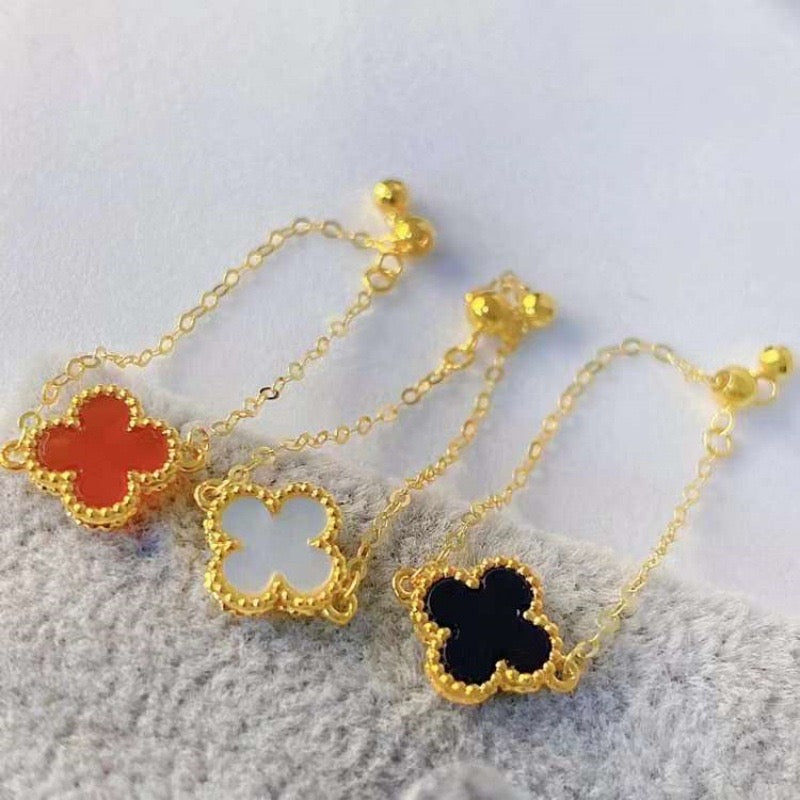 Beaded Agate Clover Chain Ring