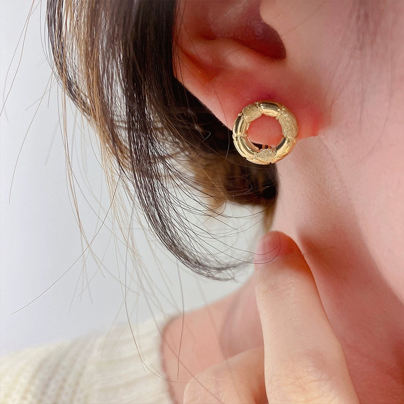 Raised Frosted Steer Wheel Huggie Hoops