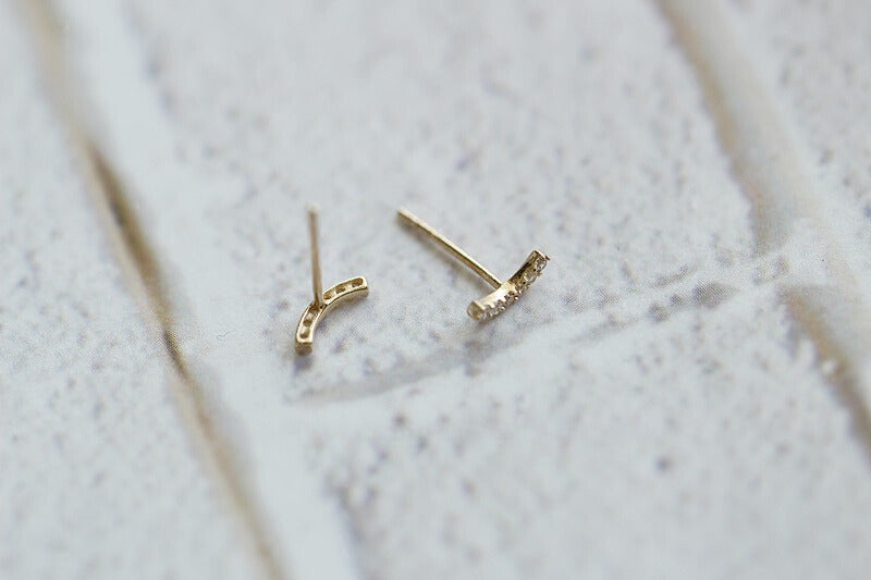 Curve Arc Stud Earrings