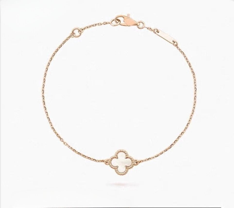 Beaded Agate Clover Bracelet