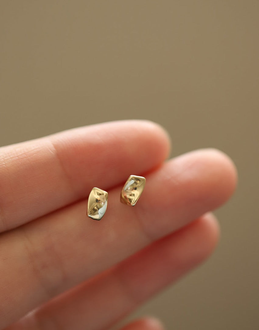 Everyday Twist Stud Earrings