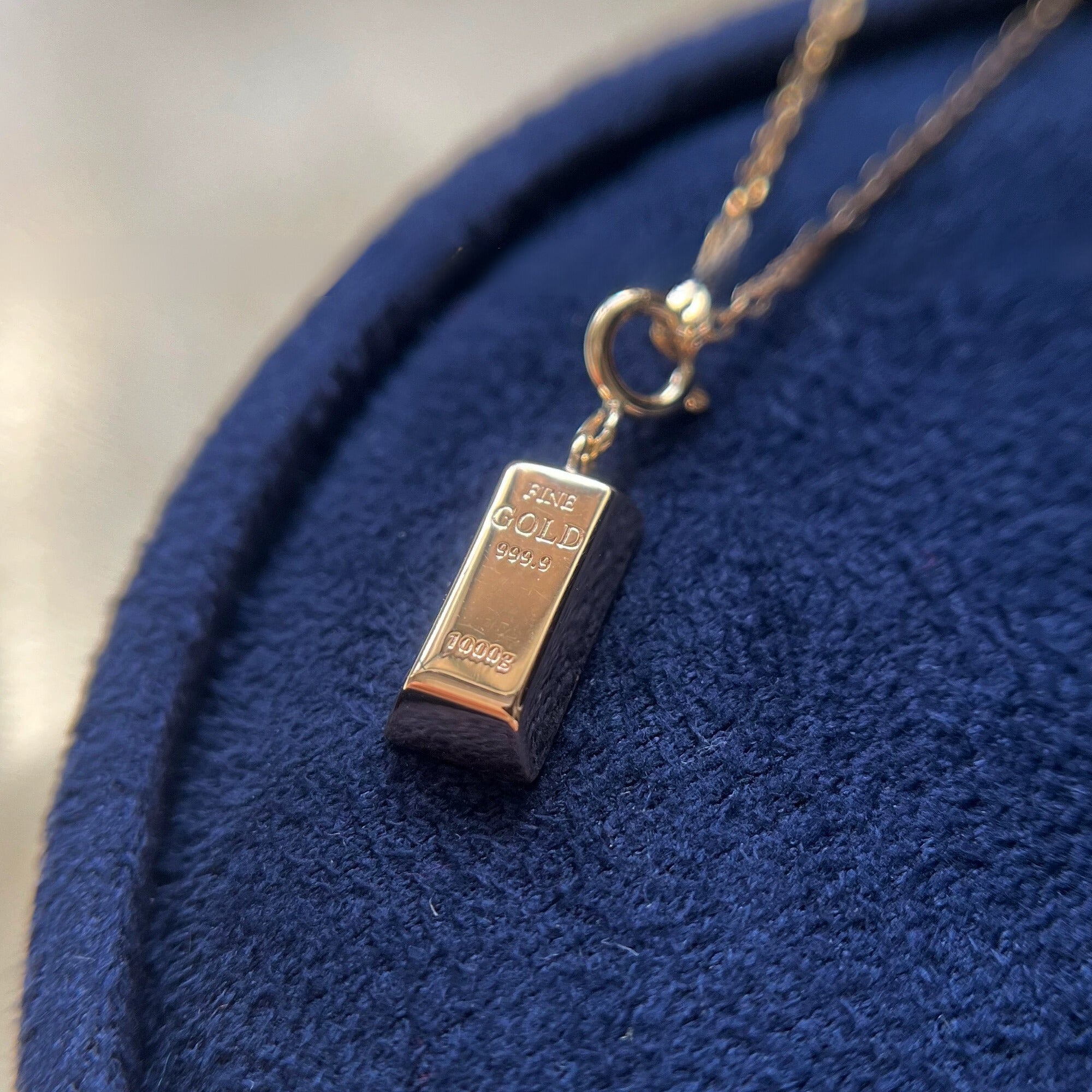 Detachable Gold Bar Charm Necklace