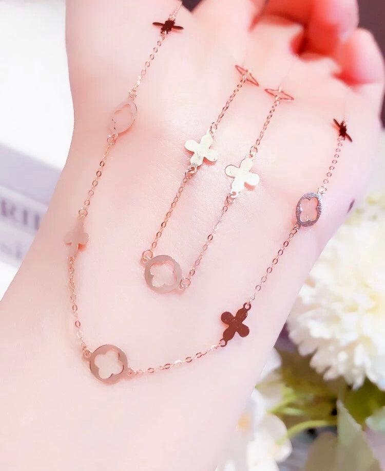 Flower Petal Chain Necklace