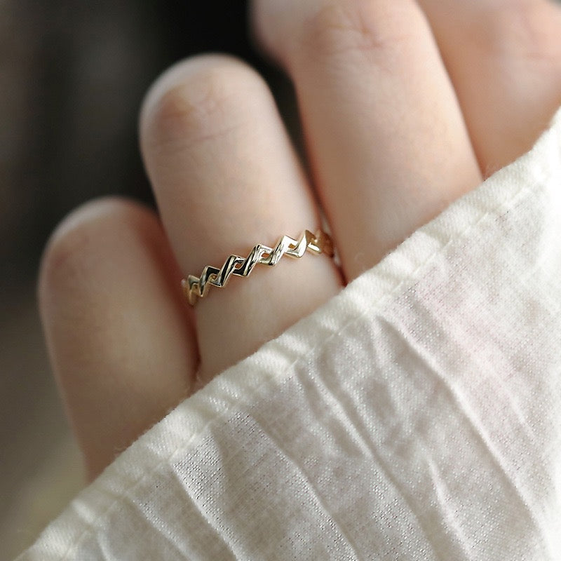 Zeltic Stackable Ring