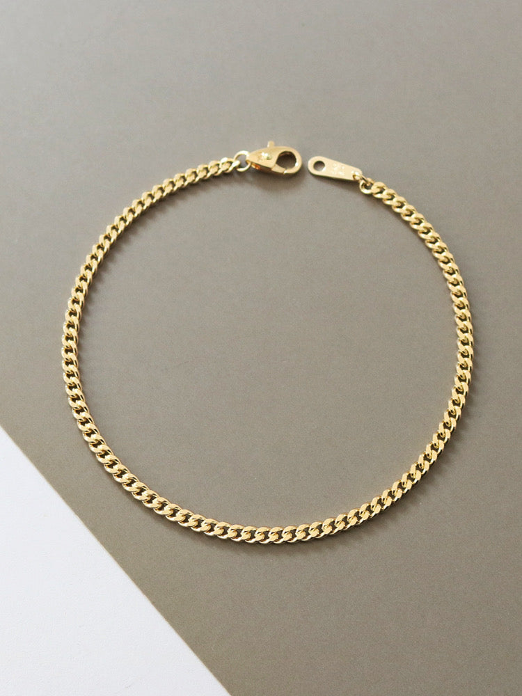 Classic Feminine Curb Bracelet