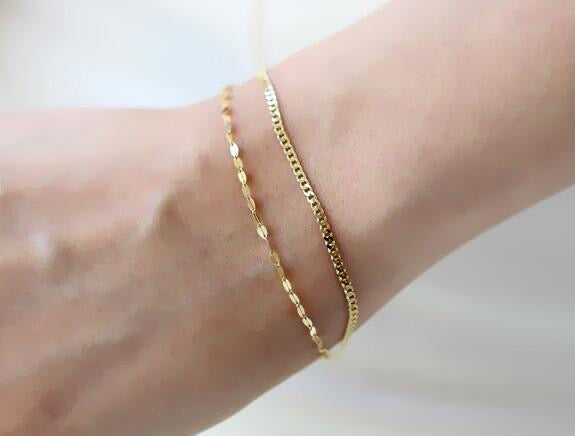 Classic Feminine Curb Bracelet