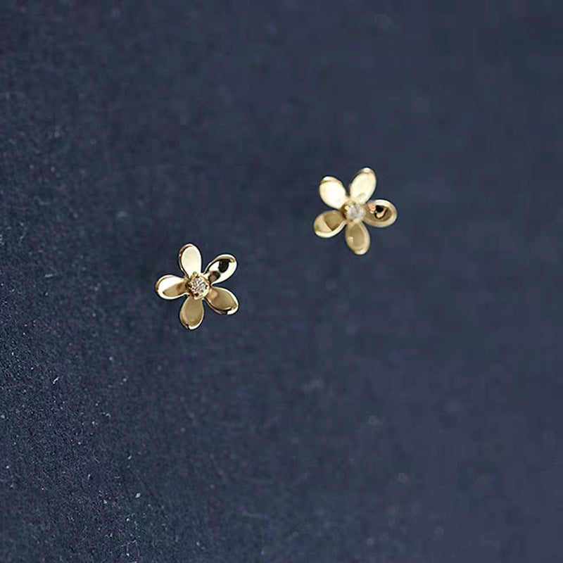 Sweet Chrysanthemum Stud Earrings