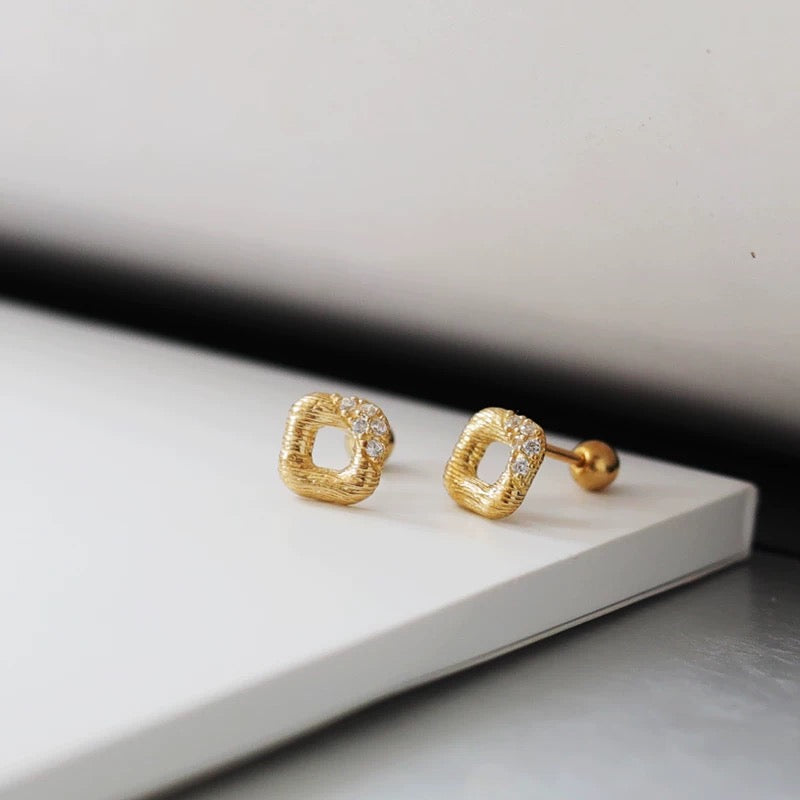 Brushed Square Bagel Stud Earrings