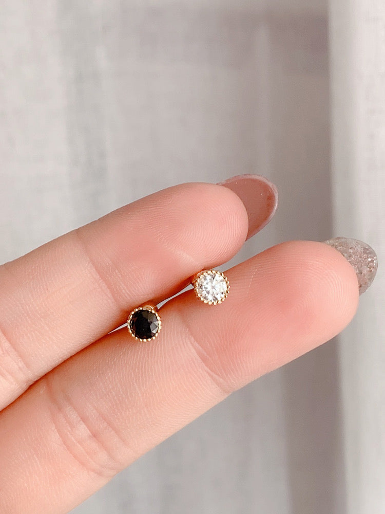 Black & White Beaded Solitaire Stud Earrings