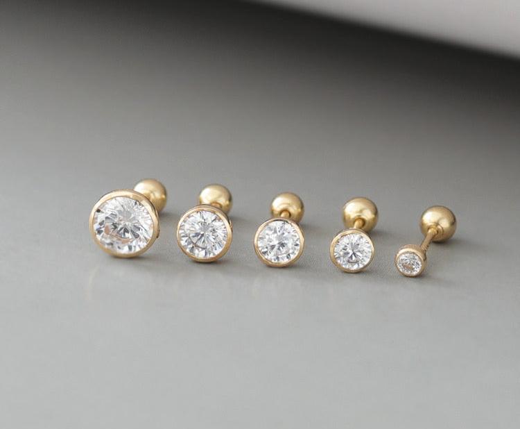 Moissanite Bulb Stud Earrings