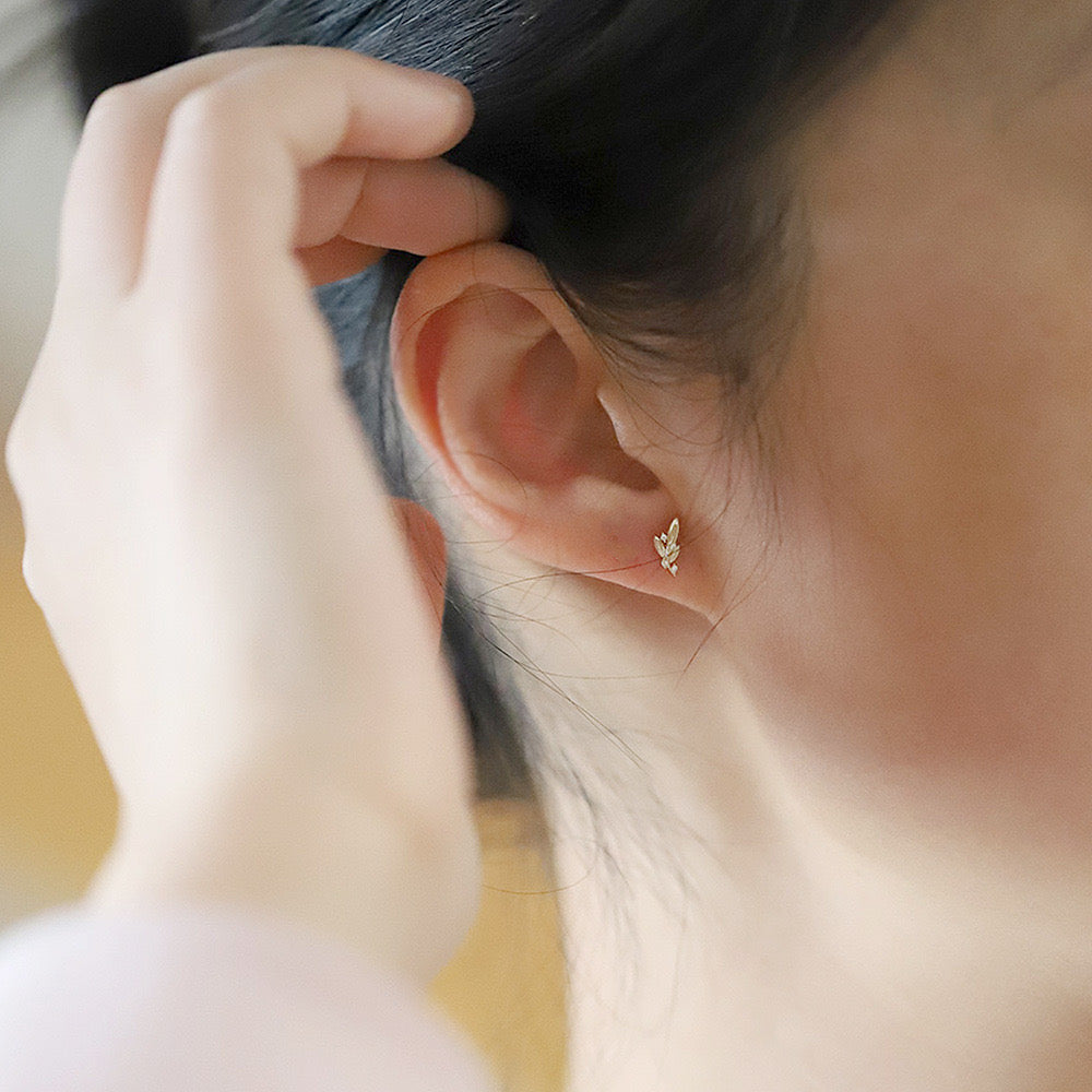 Leaf Bunch Stud Earrings