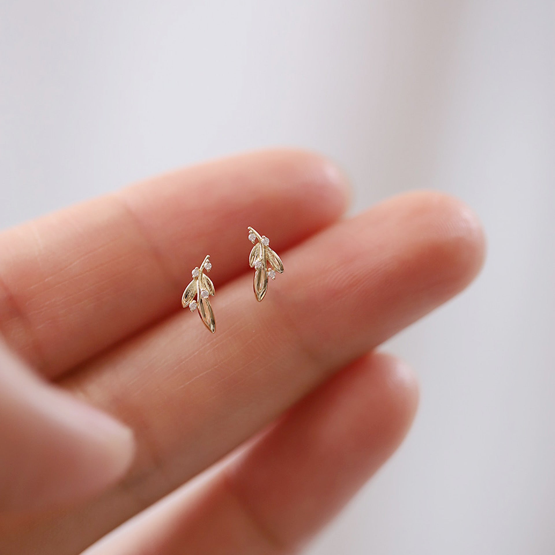 Leaf Bunch Stud Earrings