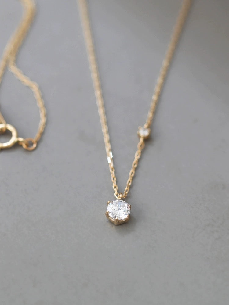 Round Solitaire Stone Necklace