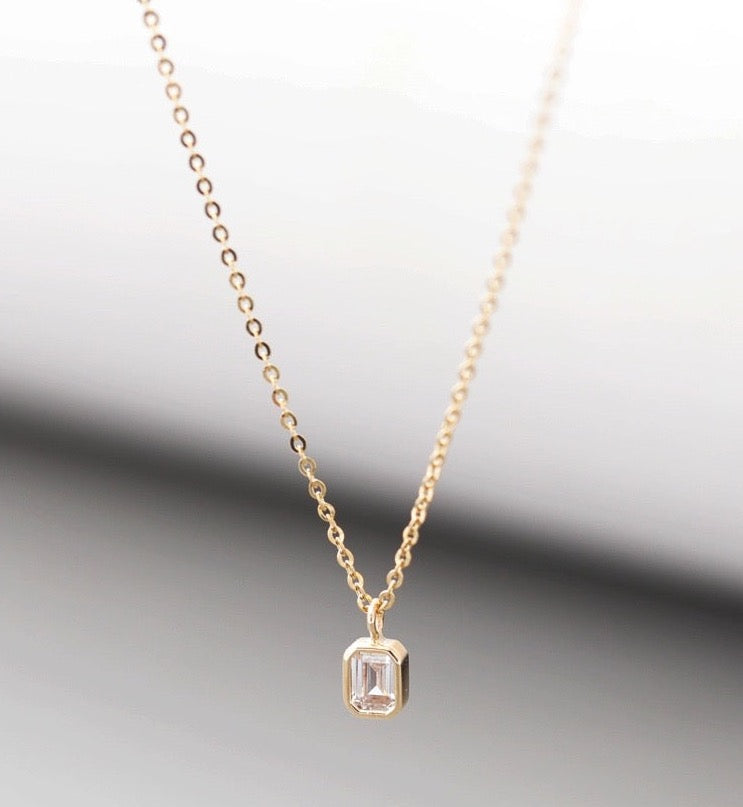 Cubed Oval Solitaire Necklace